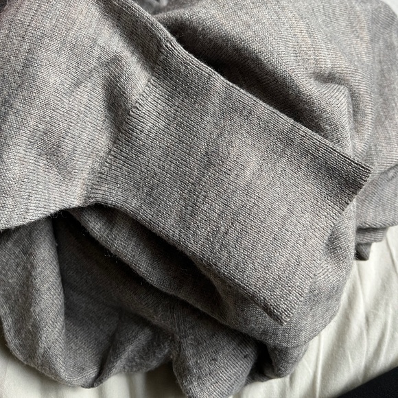 Uniqlo grey wool dress size L - Picture 4 of 13